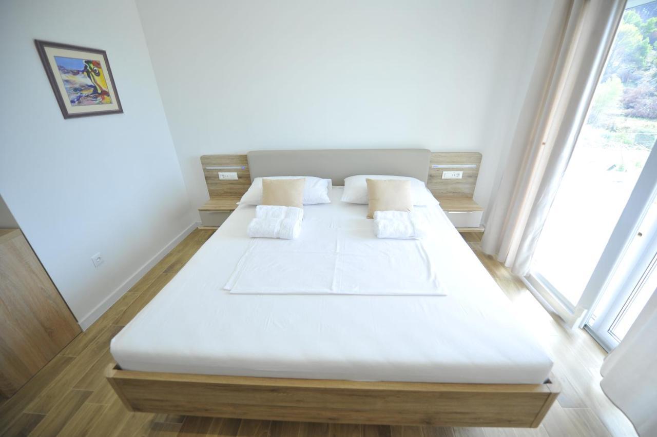 Guesthouse Lion Сплит Екстериор снимка