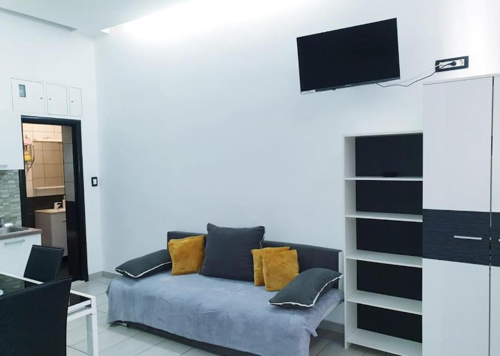 Guesthouse Lion Сплит Екстериор снимка