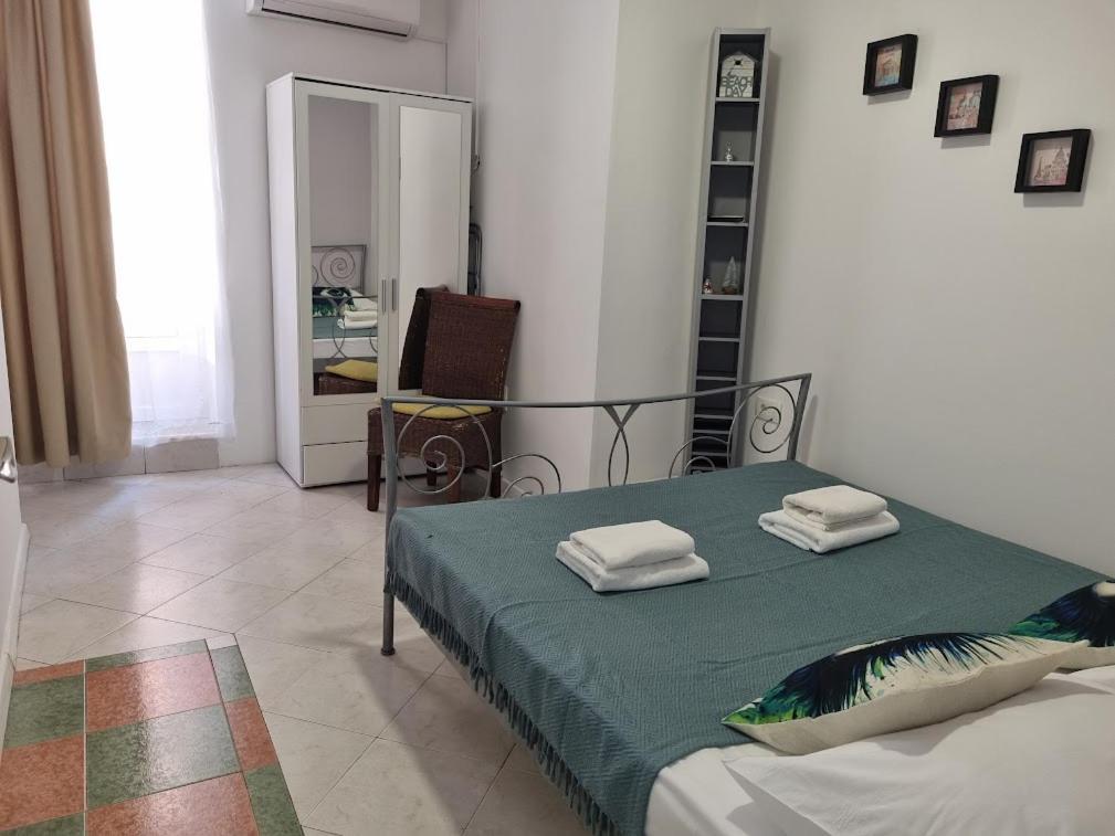 Guesthouse Lion Сплит Екстериор снимка