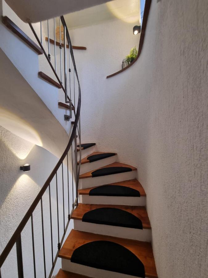 Guesthouse Lion Сплит Екстериор снимка