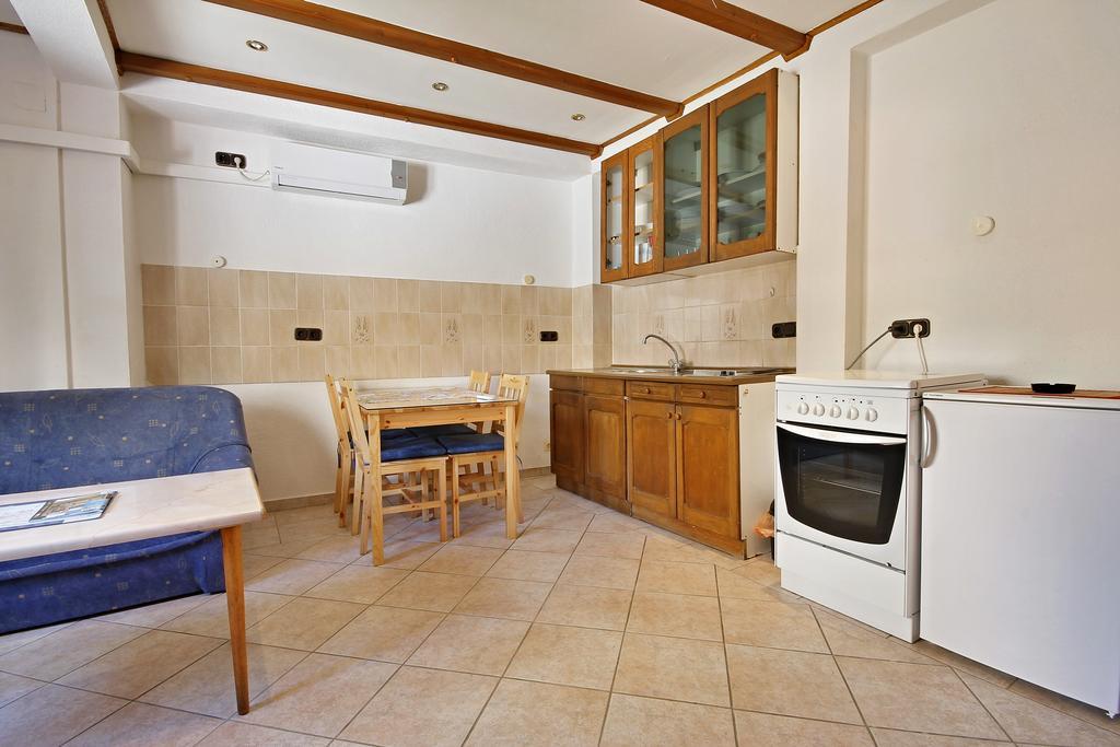 Guesthouse Lion Сплит Стая снимка